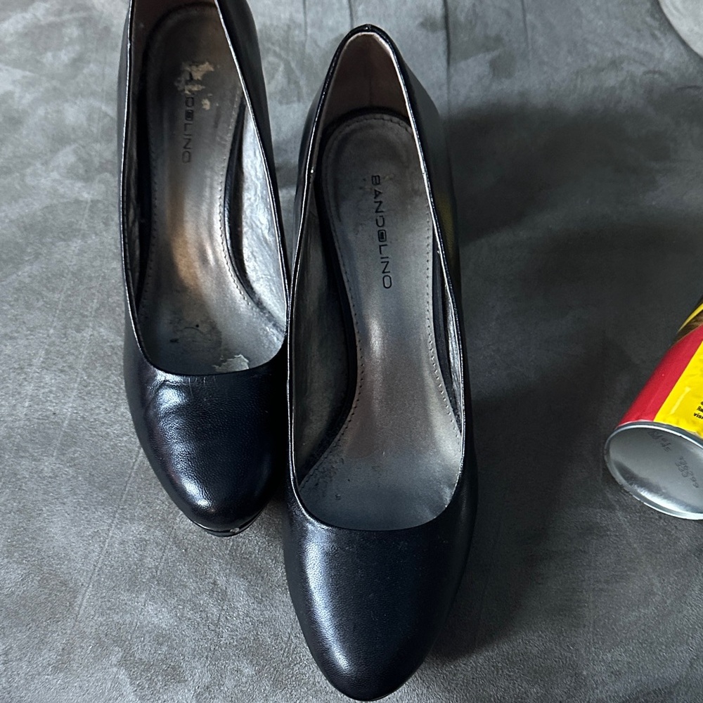 Bandolino Classic Black Heels